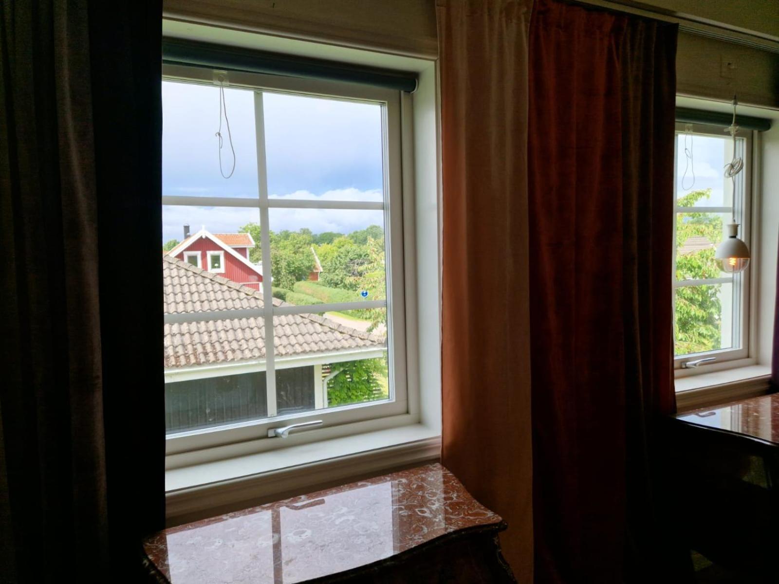 Lila Rummet - Rum Naera Bad Och Centrum, 1 Tr Upp - Saengklaeder & Handdukar Ingar Färjestaden Exterior foto